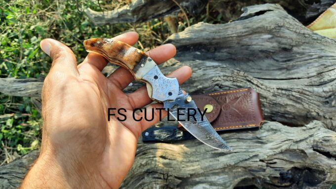 Custom Handmade Damascus Steel Pocket Folding Knife - Image 5