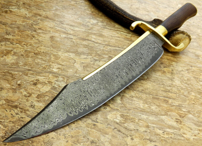 Custom-Handmade-Beautiful-Damascus Steel-Bowie-Hunting-Knife