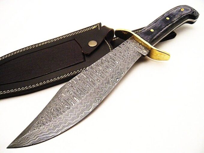 Beautiful-Damascus-Steel-Ladder-Pattern-Bowie-Knife