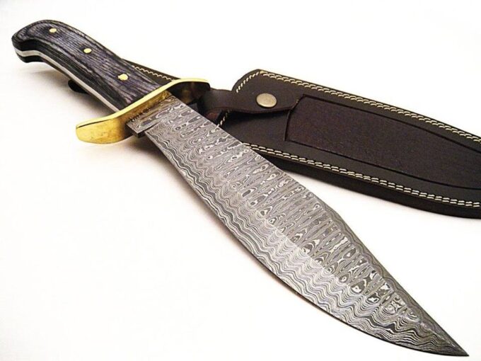 Custom-Handmade-Beautiful-Damascus-Steel-Bowie-Hunting-Knife-Pakka-Wood-Handle-With-Leather-Sheath