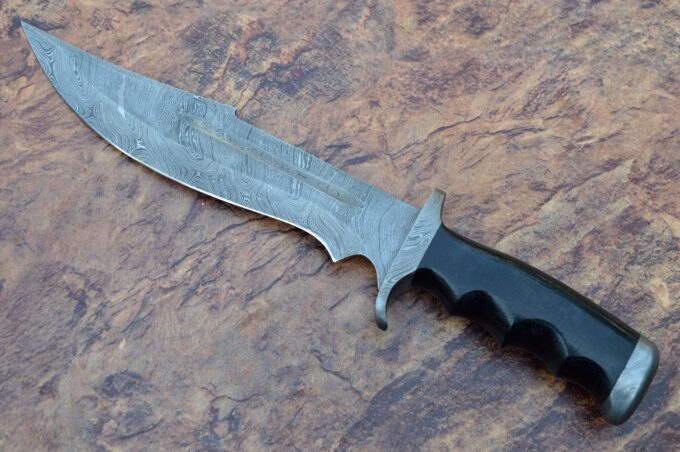 Custom-Handmade-Beautiful-Damascus-Steel-Bowie-Hunting-Knife-With-Black-Micarta-Handle