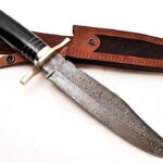 Custom-Handmade-Beautiful-Damascus-Steel-Bowie-Hunting-Knife-With-Buffalo-Horn-Handle