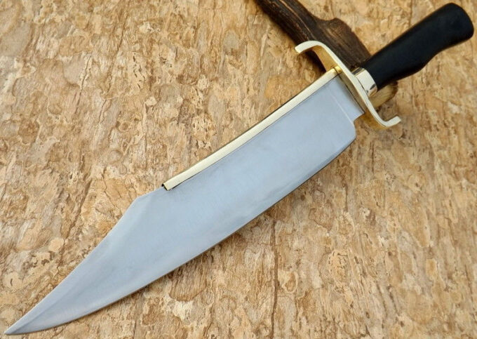 Custom-Handmade-D2-Steel-Bowie-Knife