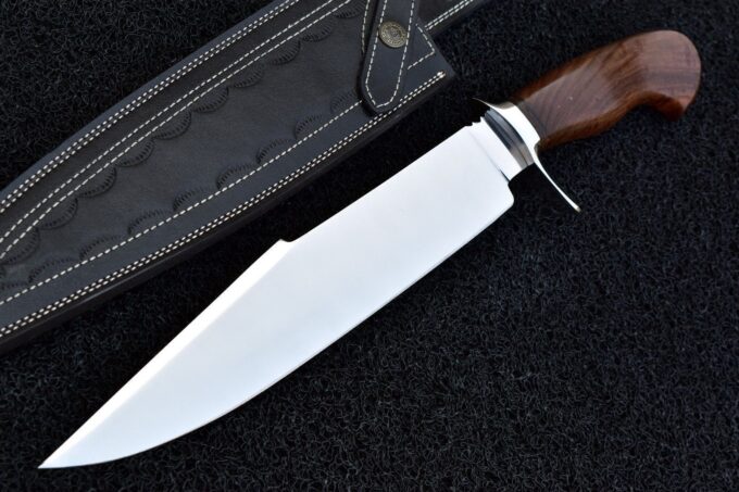 Custom-Handmade-D2-Steel-Hunting-Bowie-Knife-Rose-Wood-Handle-With-Leather-Sheath