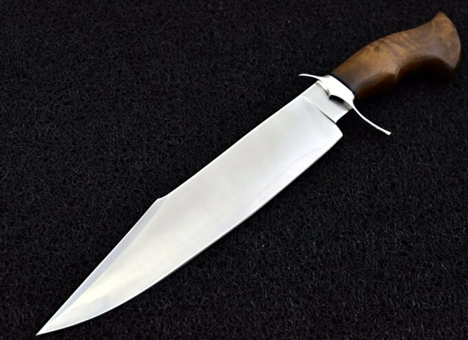 Custom-Handmade-D2-Steel-Hunting-Bowie-Knife-Rose-Wood-Handle-With-Leather-Sheath