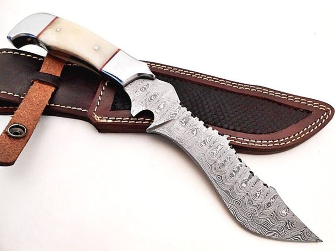 Custom-Handmade-Damascus-Steel-Hunting-Bowie-Knife-Natural-Camel-Bone-Handle