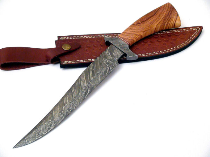 Custom-Handmade-Damascus-Steel-Hunting-Bowie-Knife-Olive-Wood-Handle