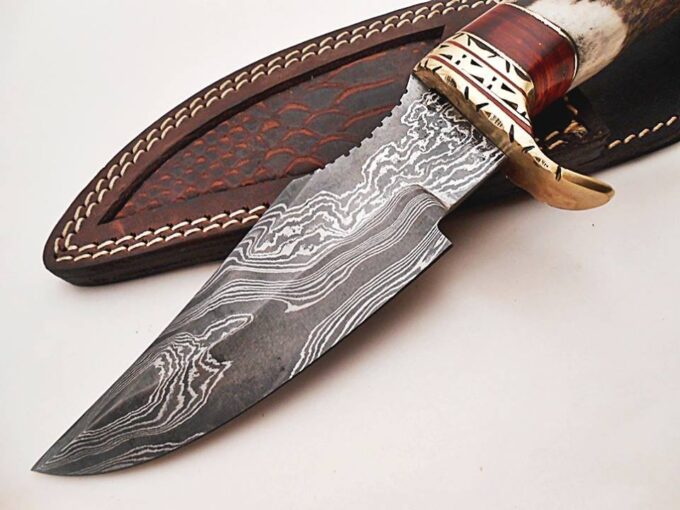 Damascus-Steel-Hunting-Knife-Blade