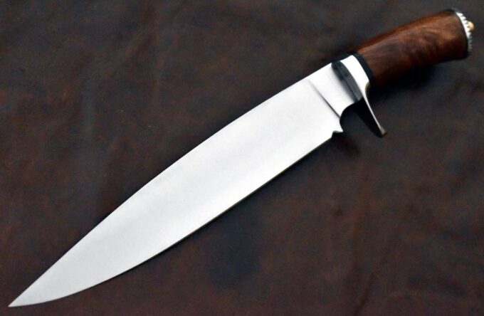 Handmade-D2-Steel-Hunting-Bowie-Knife