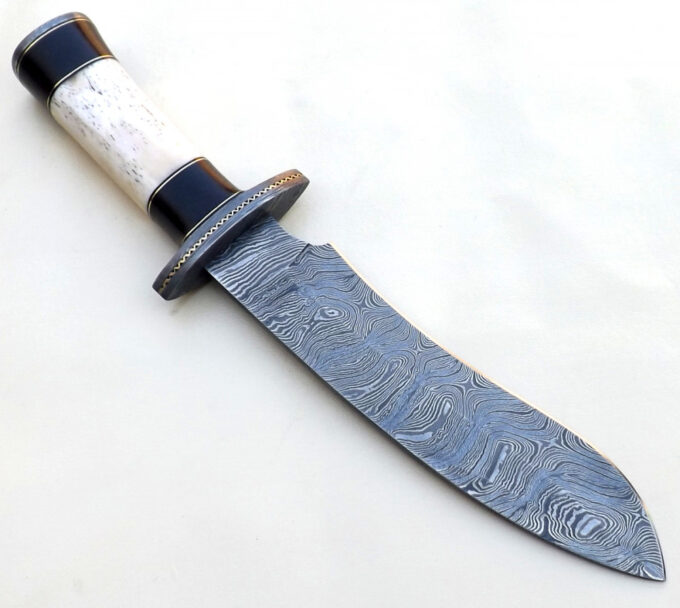 Handmade-Damascus-Steel-Knife