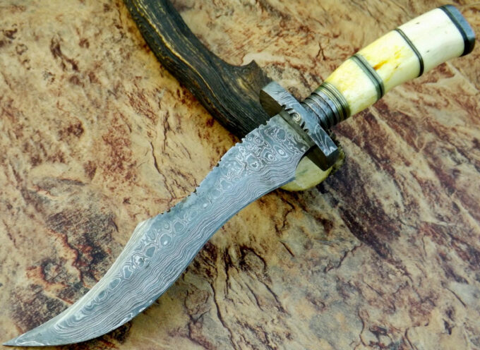 Handmade-Hunting-knife