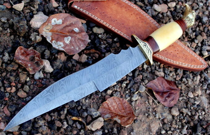 Wonderful-Damascus-Steel-Bowie-Hunting-Knife