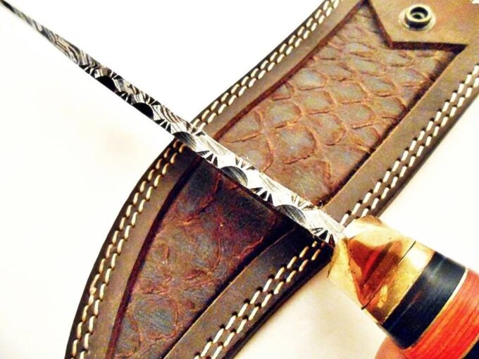 Amazing-Work-On-Damascus-Blade