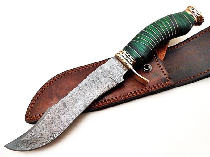 Beautiful-Custom-Handmade-Damascus-Steel-Hunting-Bowie-Knife-Green-Colored-Wood-Handle