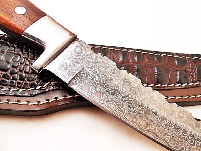 Damascus-Steel-Knife-Blade